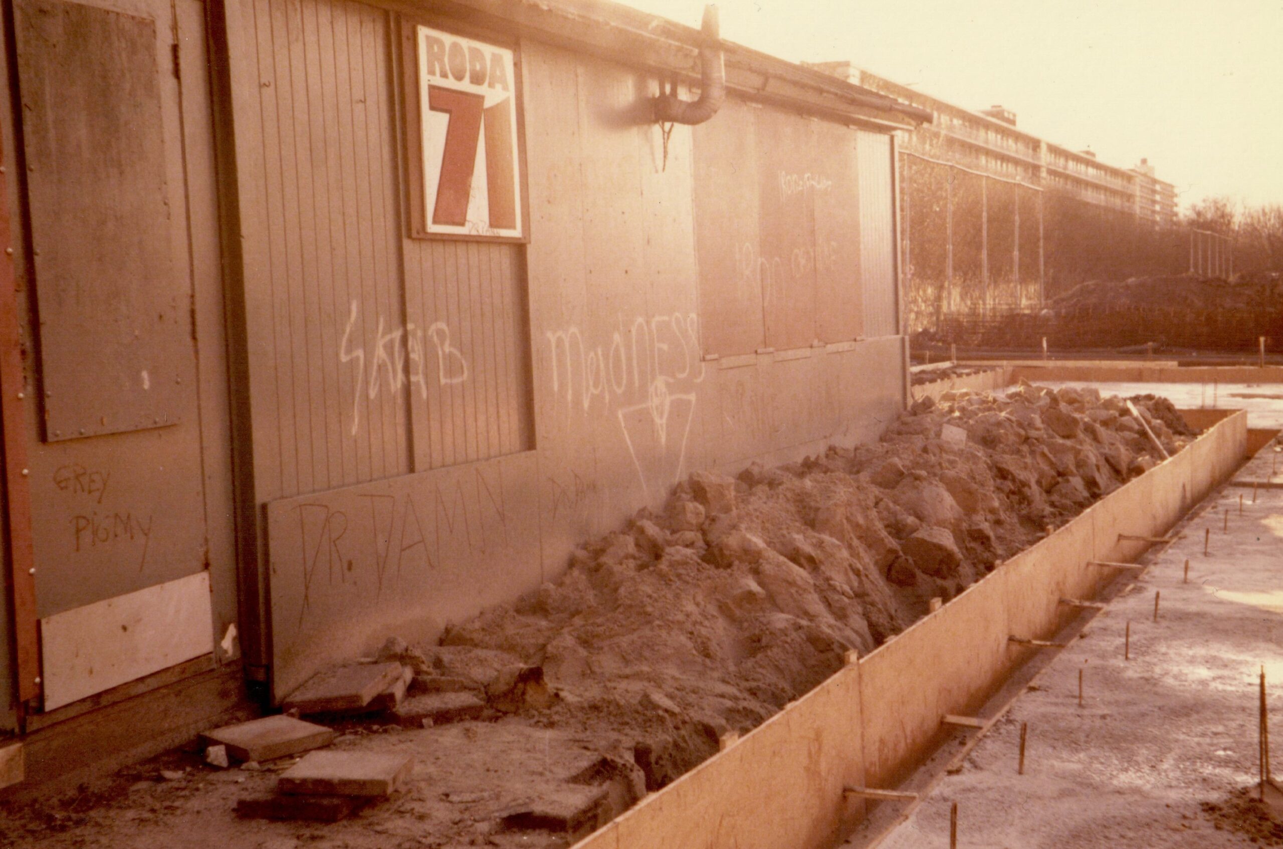 1981 Kantine in aanbouw 02